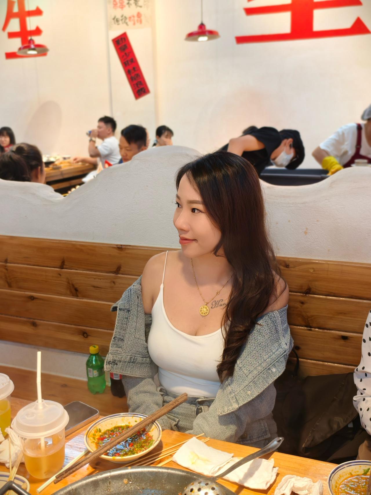 我就是我，至于你怎么看我，既不需要，也不重要。