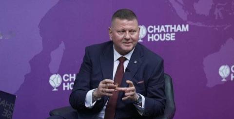 扎卢日内：没有任何一个国家拥有能够阻止这场战争的军事实力。

其实，能说出这番话