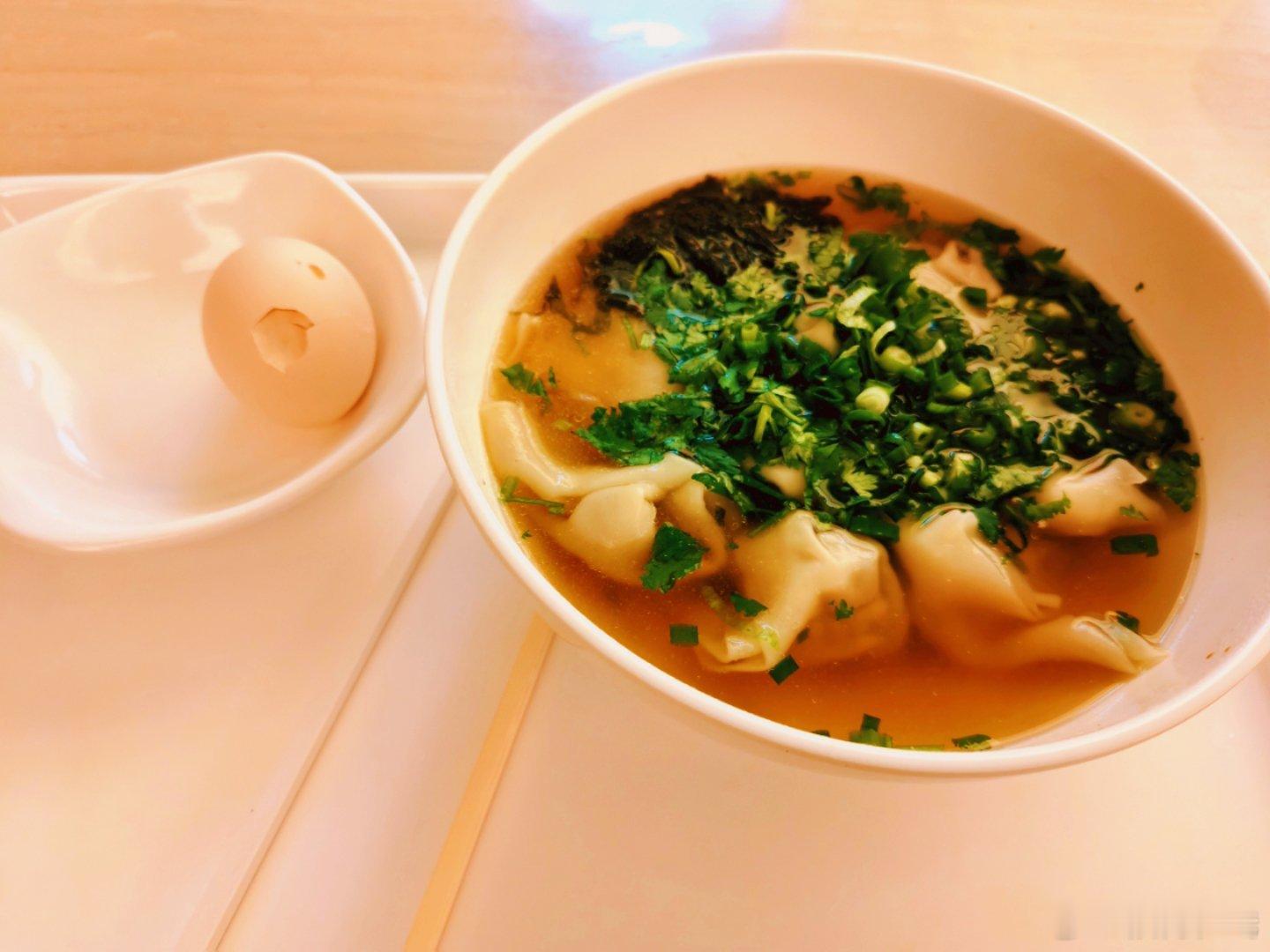 吃饱吃好才能干活[举手]赛前先聊一小时[期待] ​​​