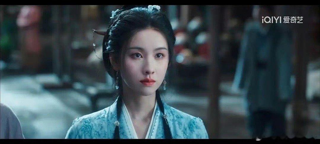 陈都灵怎么这么多古装剧，感觉没咋看过她的现代戏 ​​​