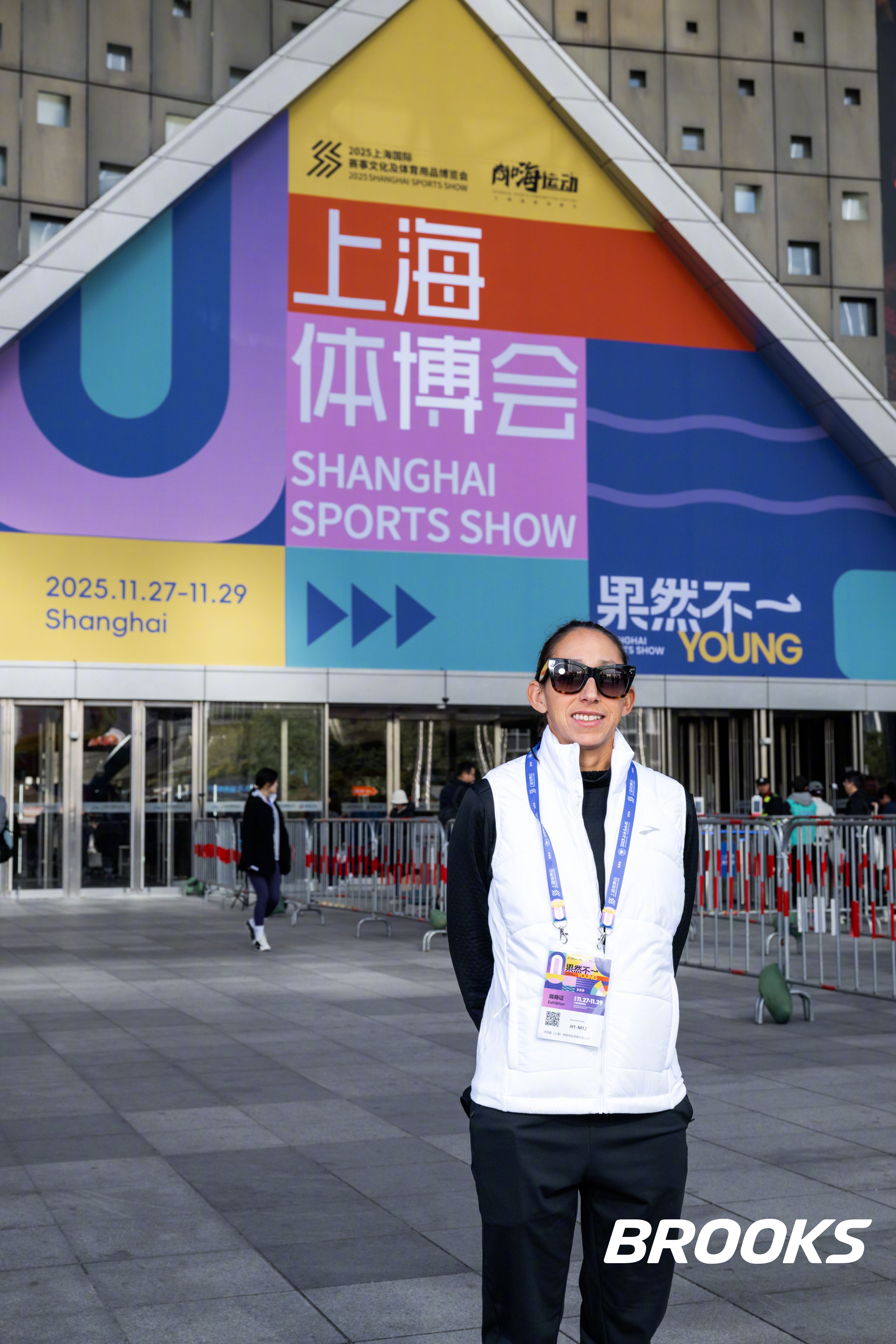 Des Linden x BrooksBROOKS签约运动员、美国长跑传奇人物、