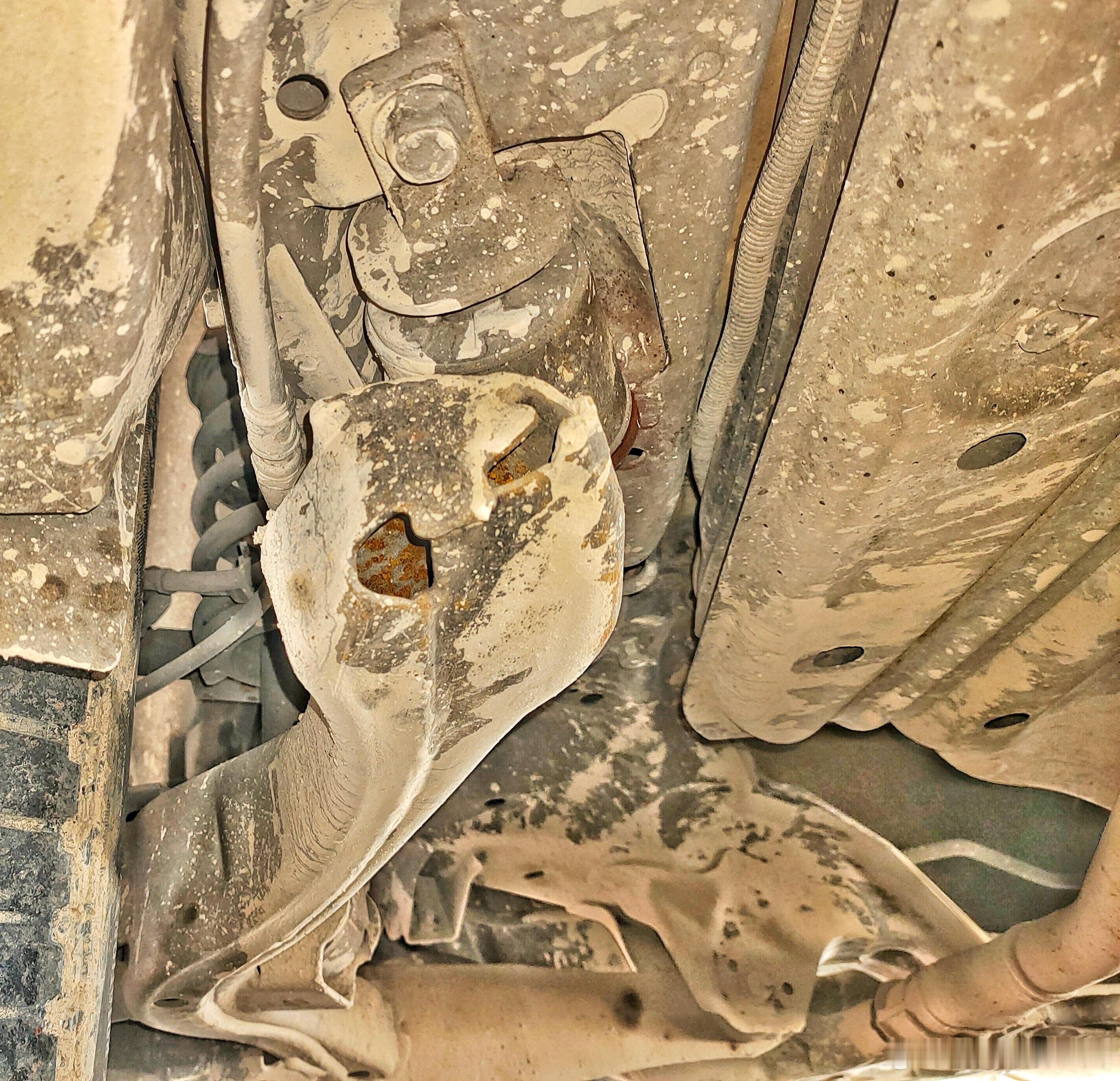 奥德赛后腿纵臂前端，为啥总有点破破烂烂的感觉