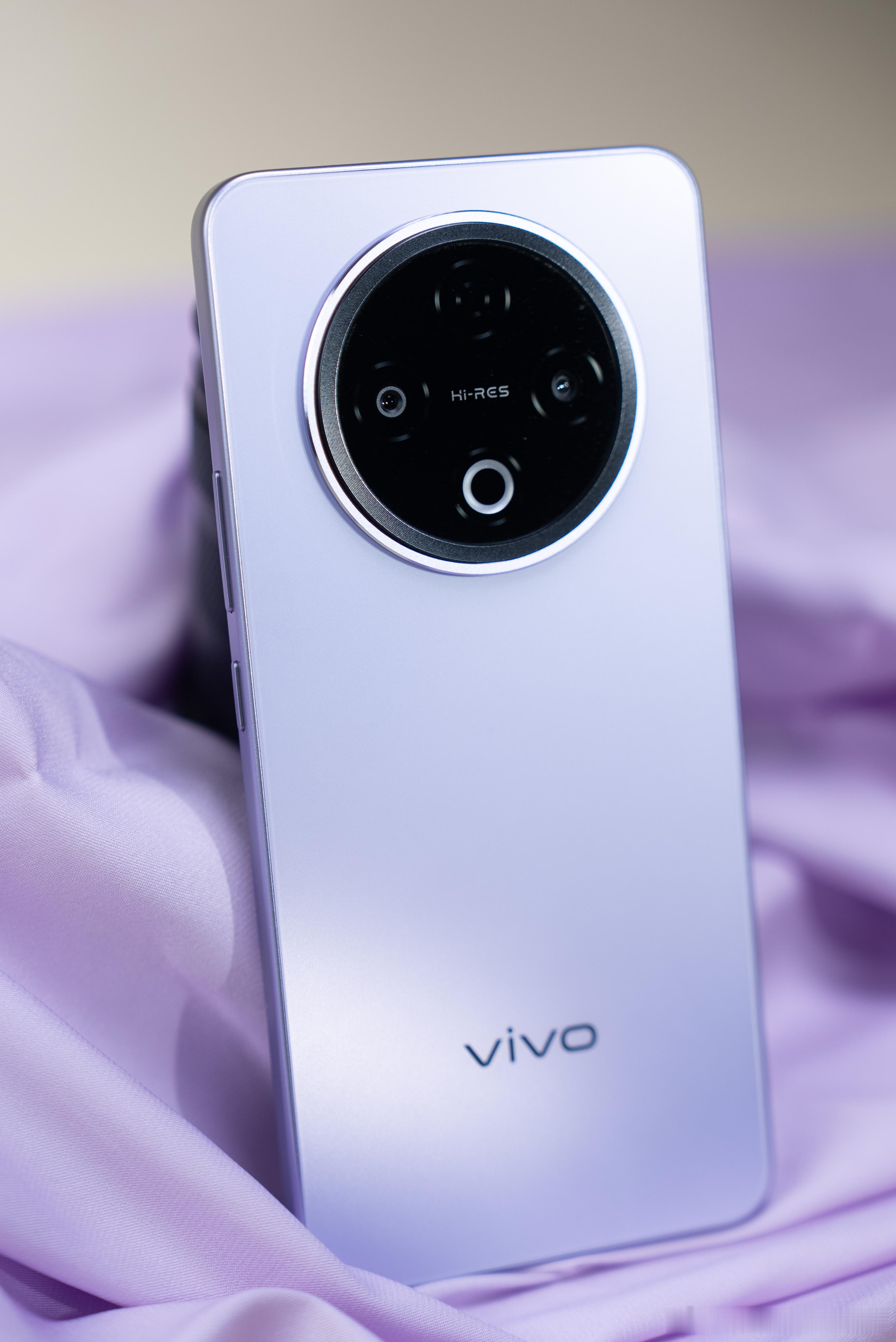 vivoY500「龙晶紫」8200mAh蓝海电池IP68/69/69+满级防水大