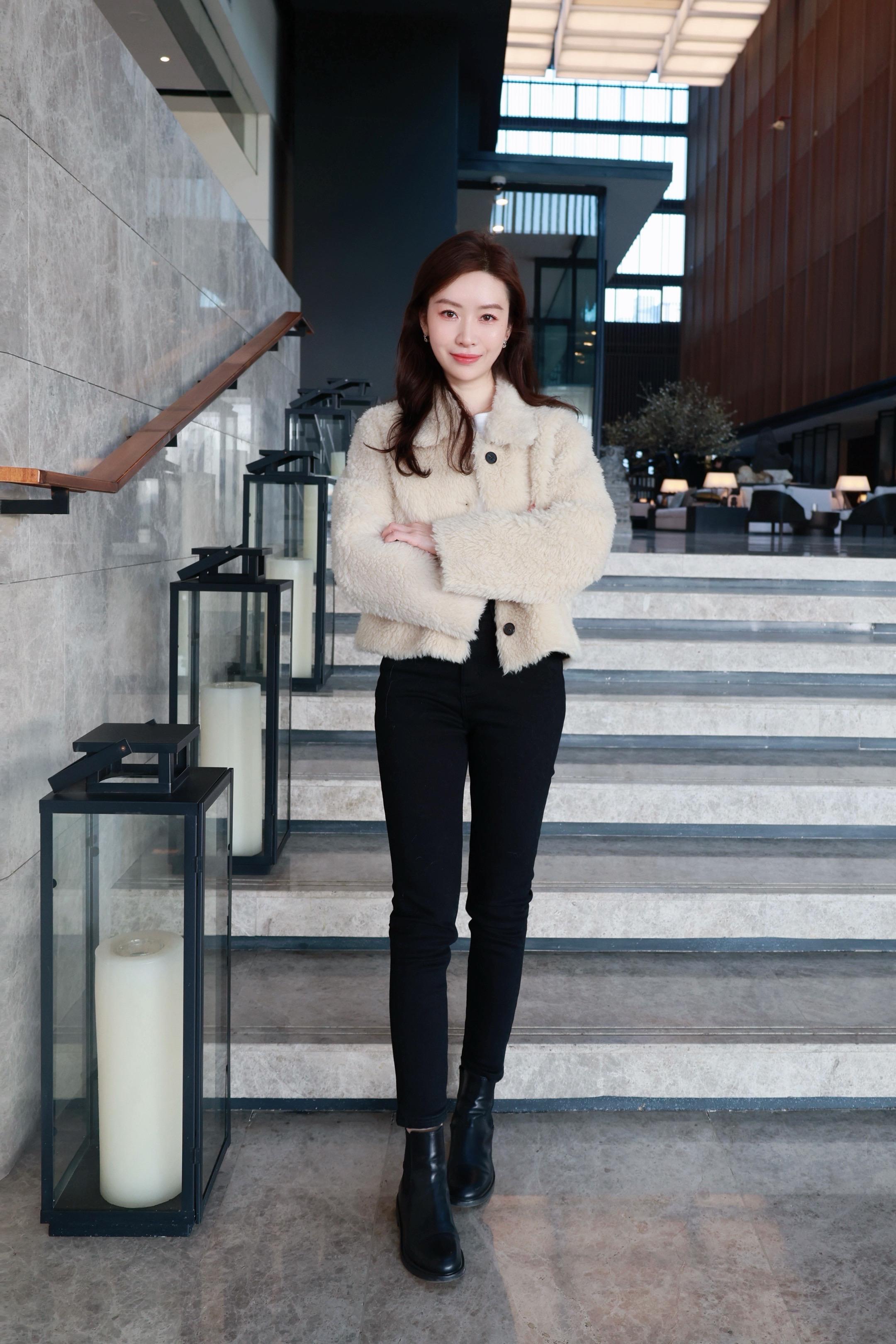 很多时候我只能靠自己，幸运的是我总能靠自己.