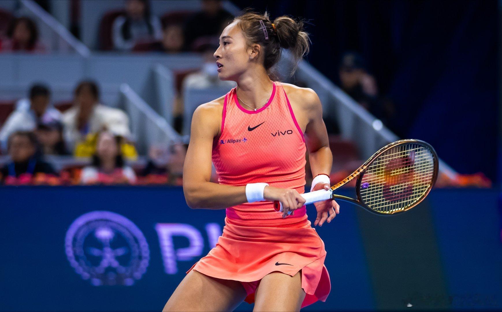 郑钦文将参加武网比赛，大家一起来给文文加油吧[收到]#郑钦文将参加武网比赛# #