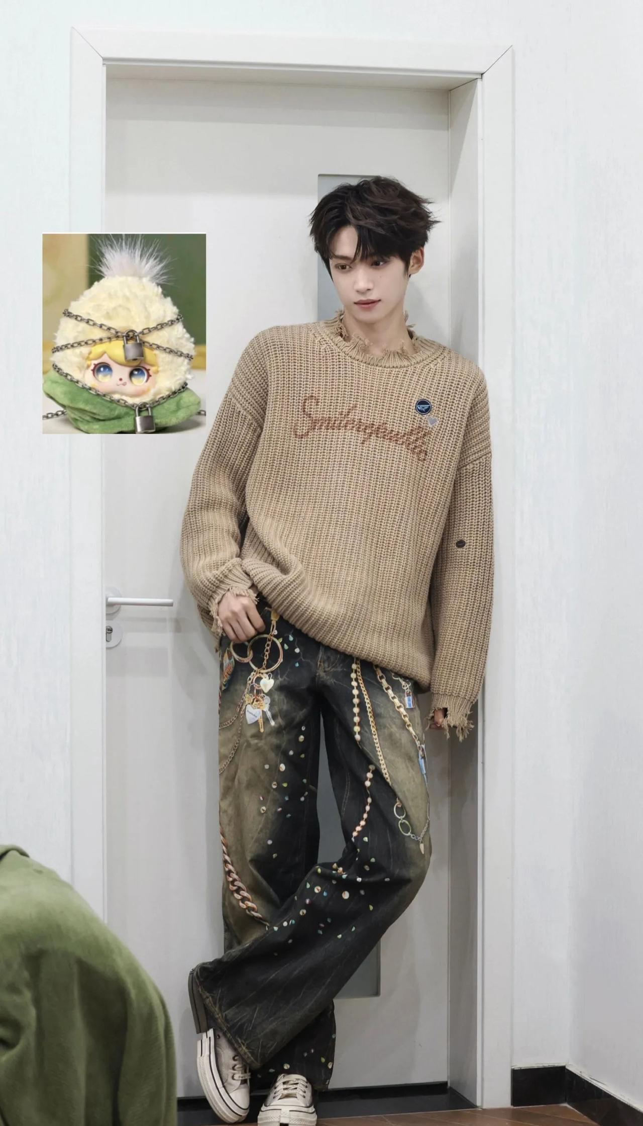 是这样吗
用大铁链子🔒起来没有tag 我瞎说的嗷