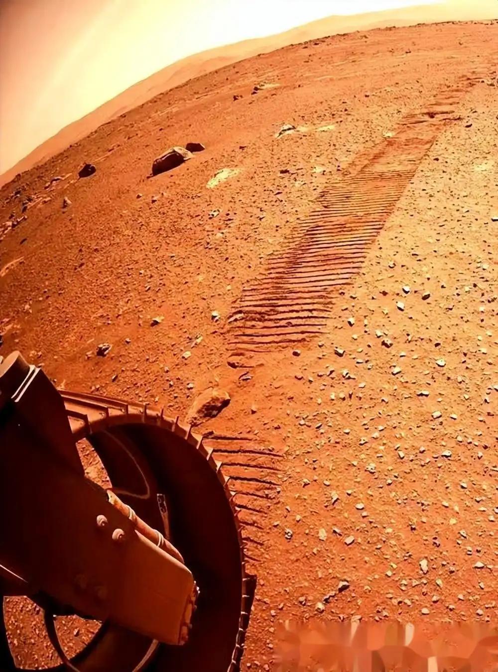 听说美国的火星取样返回任务被取消了。看一篇报道，这次取样返回任务。先是派火星车到