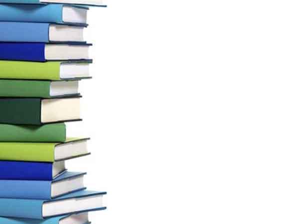 张雪峰为什么能受欢迎?首先是因为他嬉笑怒骂的语言风格，像相声一样有趣。
其次，他