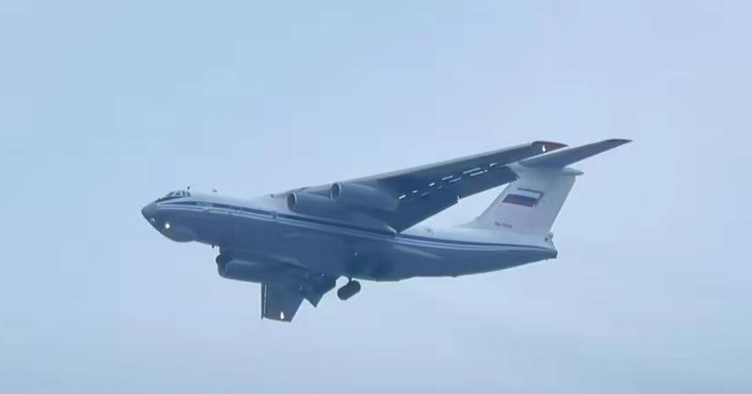 俄罗斯的空中运输机也开始往中国运东西了，5月19-20日，普京总统来华访问，我发