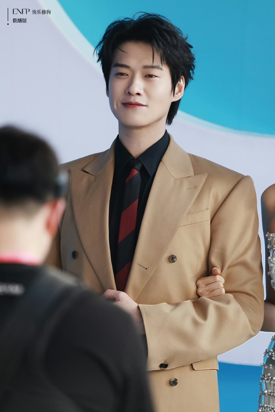 魏大勋复古绅士风魏大勋复古风西装魏大勋复古风西装 