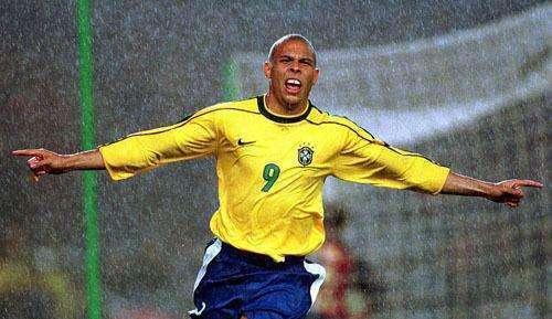 大罗的整个职业生涯我都经历了。但是看他的比赛不多（因为提不起特别兴趣），因为他远