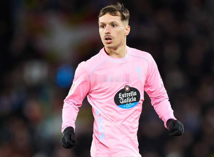 意大利天空体育著名记者迪马济奥消息，罗马接近签下拜仁慕尼黑外租塞尔塔的边锋萨拉戈