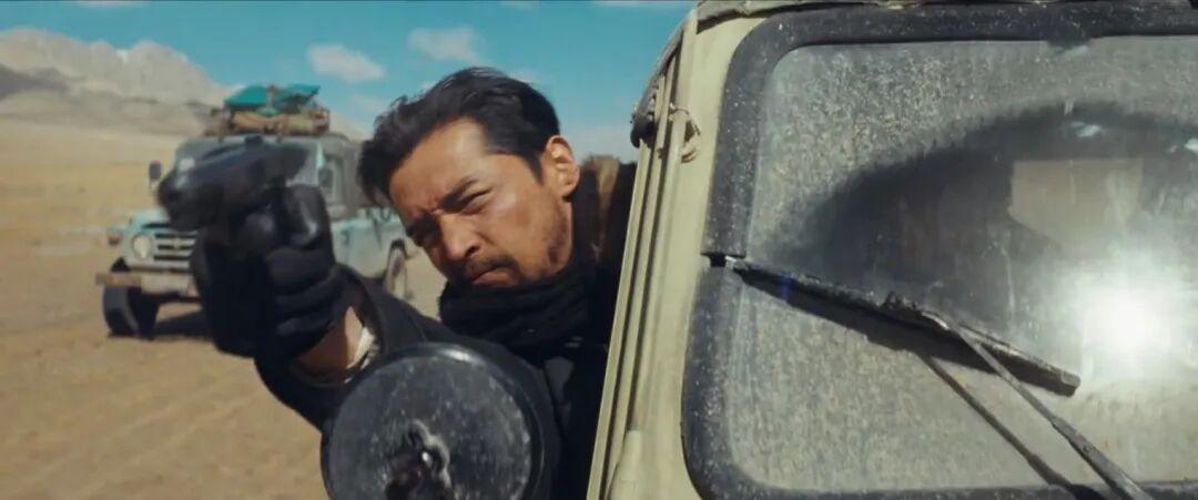 分享一张你拍的最美的照片以身为灯，照彻荒原；以魂为路，护佑生灵。索南达杰，愿与你