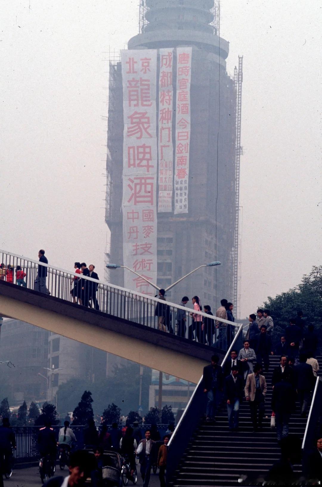 八十年代的成都，摄影：Michel Peterlin 