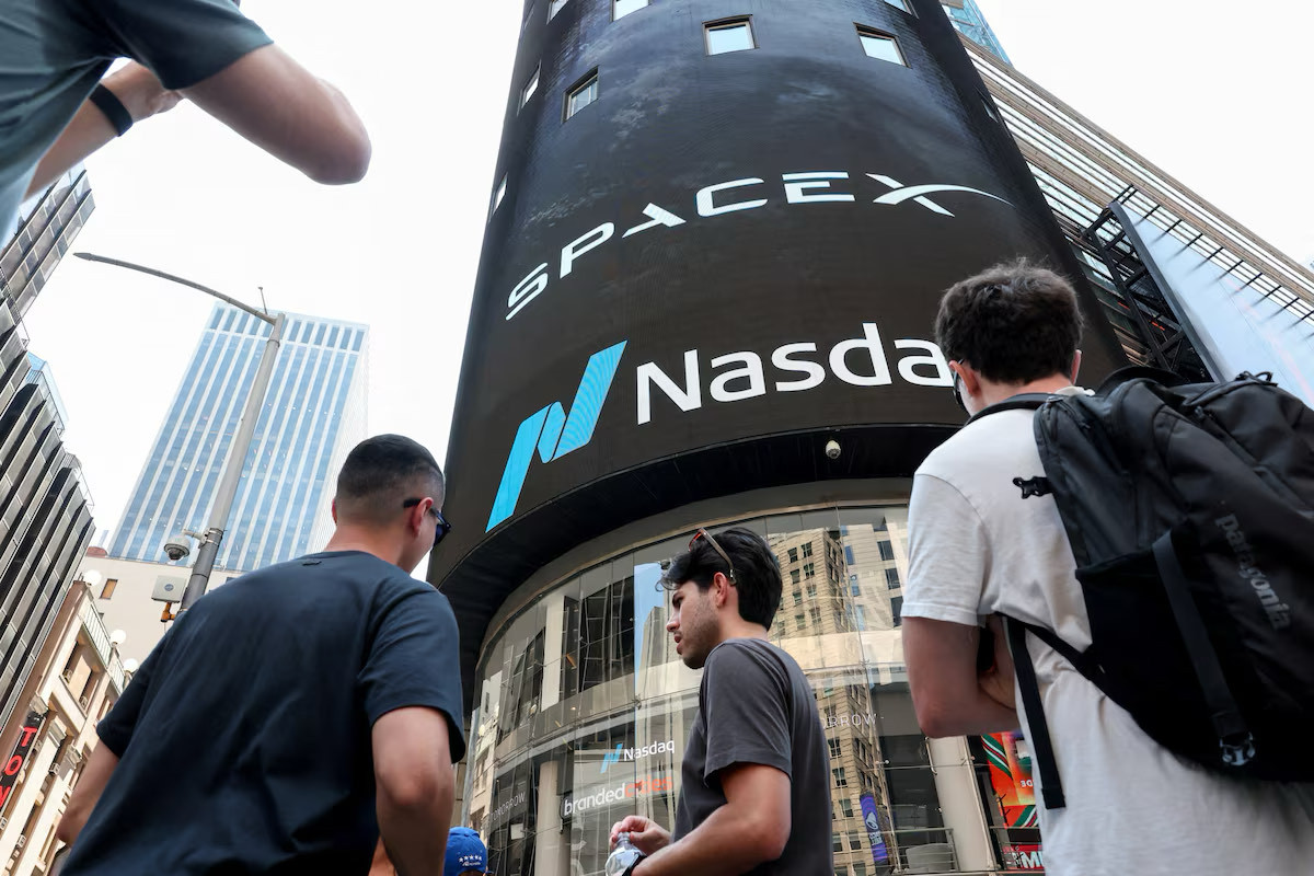 【SpaceX 计划推出星链移动服务，与 Verizon、AT&T和 T-Mob