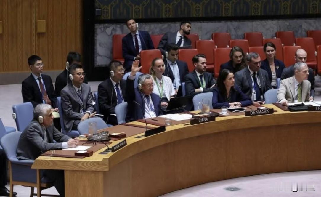 在147票赞成、5票反对的情况下，联合国通过了日本提交的“废核决议”。

乍一看