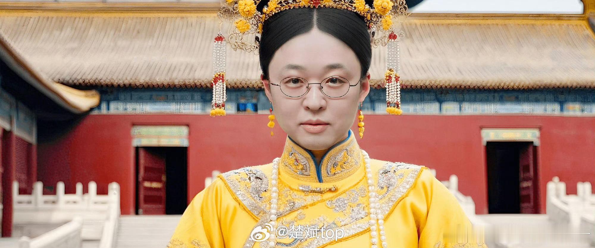 还完钱了就干点正事儿吧，要不来车圈也搞点流量？  别让那个穿红衣服的一家独大到处