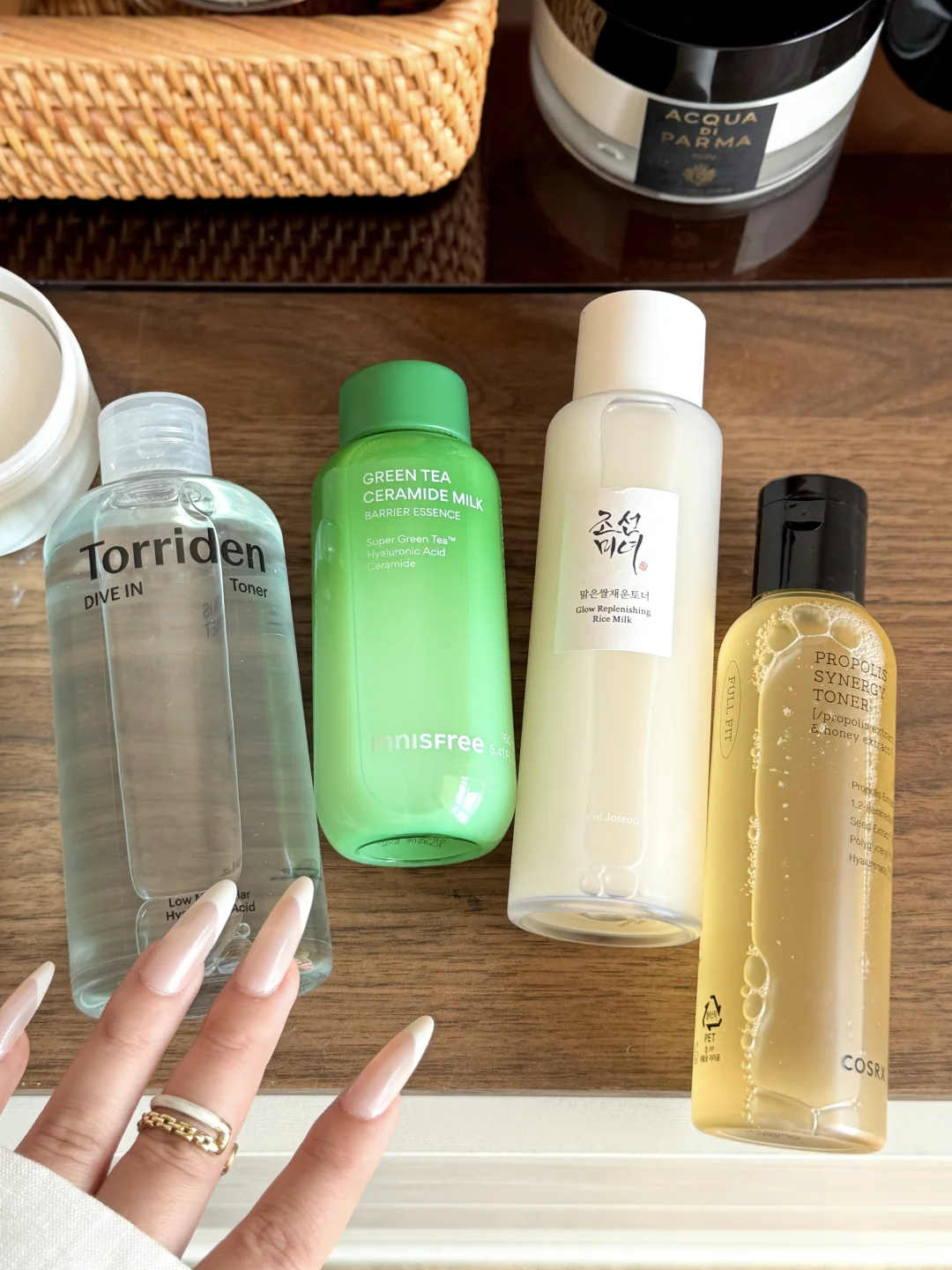 韩女的护肤心机，也就这4瓶水而已……