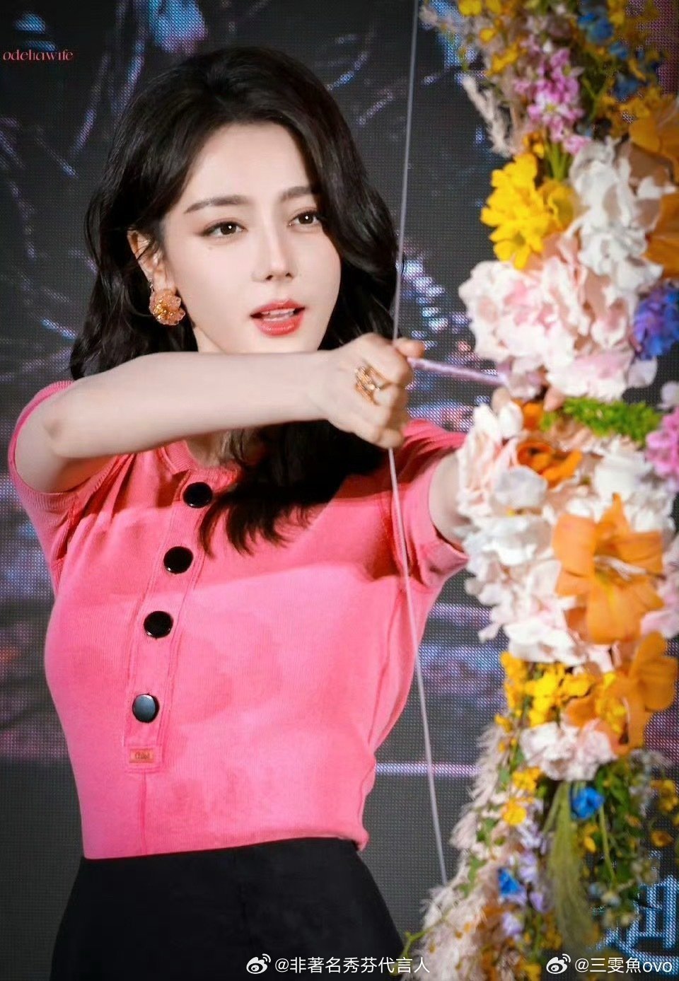 金鹤龙给迪丽热巴化的美神灵主妆谁来懂懂？简直就是美神下凡。 