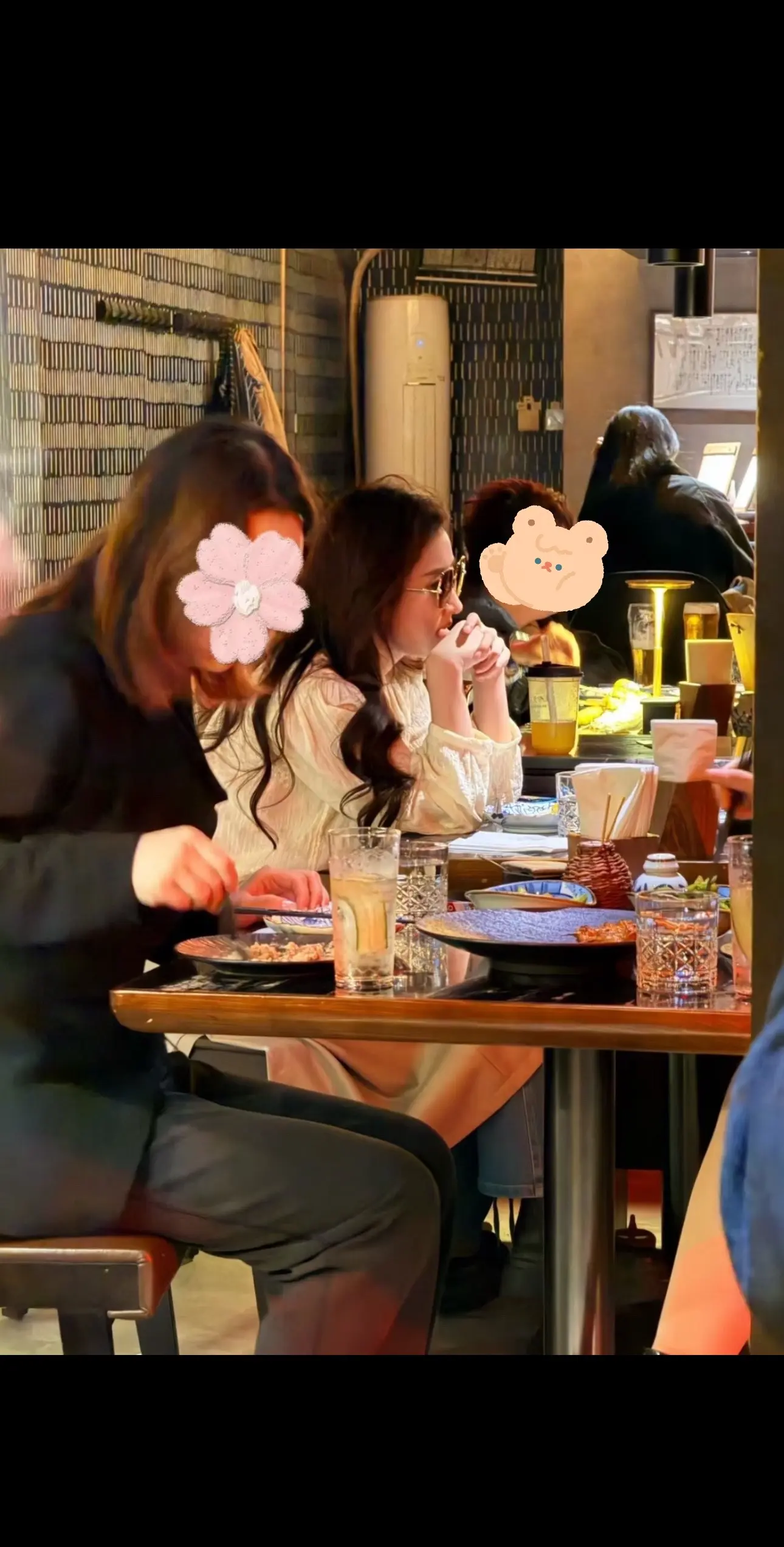 网友深夜偶遇刘亦菲～