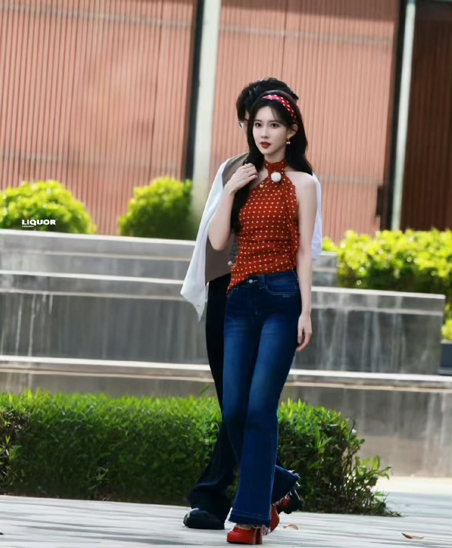 孟子义跑男复古波点女王 孟子义跑男路透来啦，复古波点女王，欢迎回到80年代，姐姐