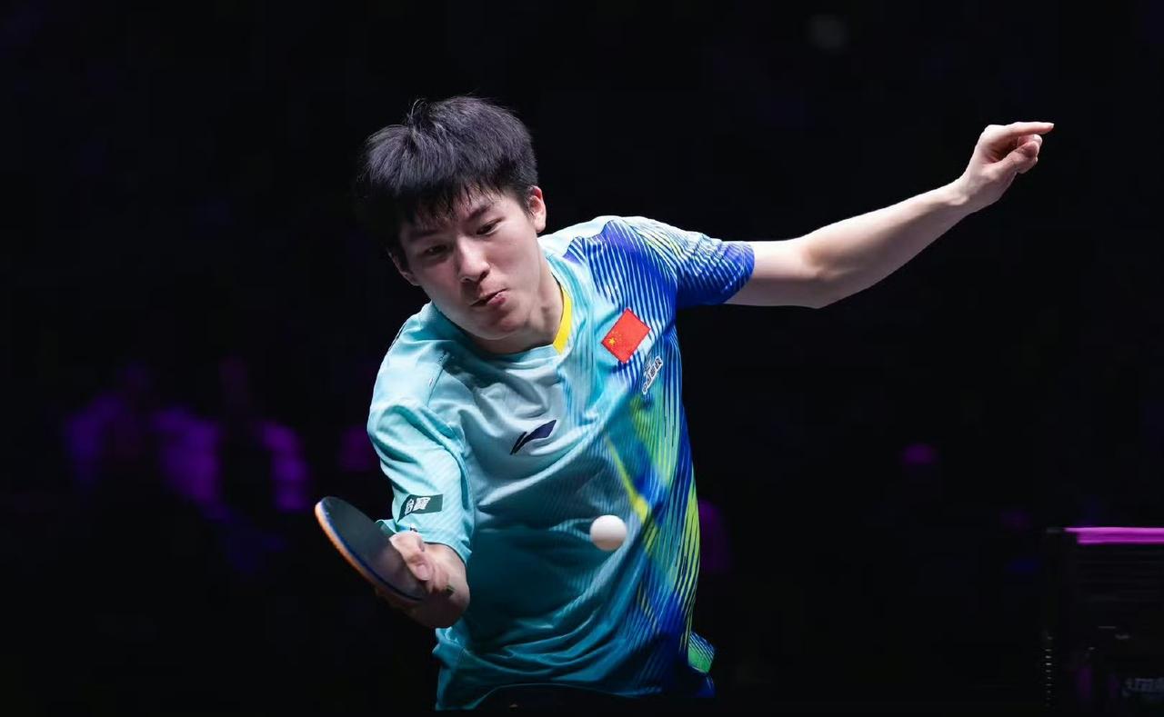 温瑞博虽然不敌F勒布伦，但比赛中仍旧展现出不少亮点，令人充满期待。

1、敢于以