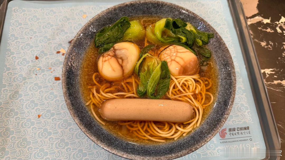 今晚发布的三款SUV科技豪华旗舰SUV-零跑D19跨时代科技旗舰SUV-智己LS