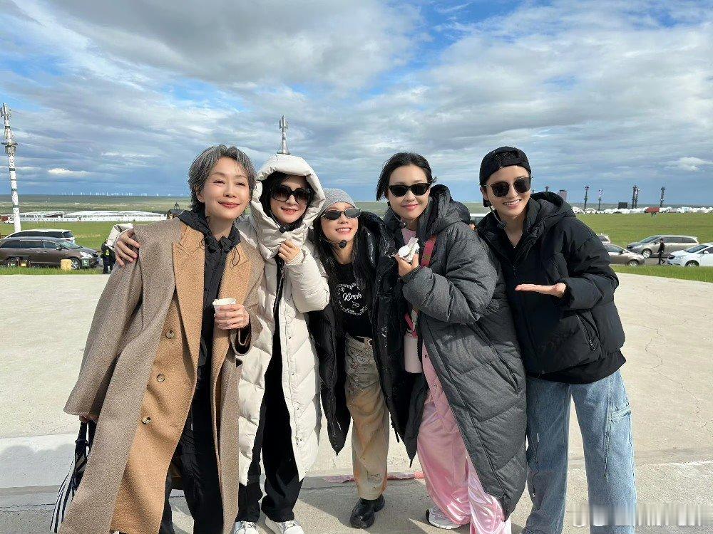 李艺彤放生愿望达成 李艺彤真放生黄英了！可爱风筝黄英和放生者卡子！李艺彤真放生黄