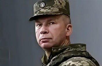 改变战术，希尔斯基表示正在放弃“消耗战”，转而采用非对称战略。

一：‌收缩非关