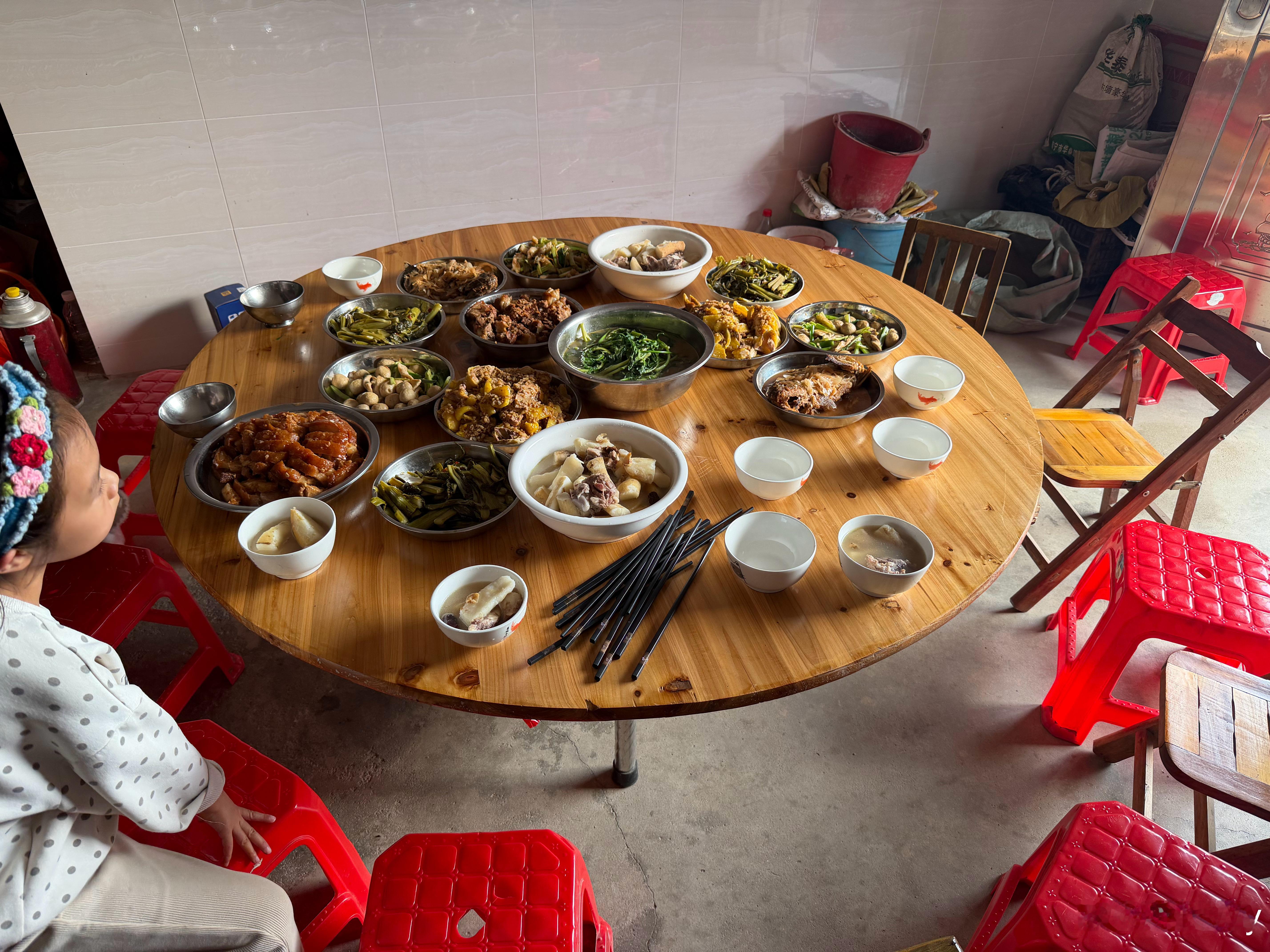 吃饭吃饭祝大家新年快乐