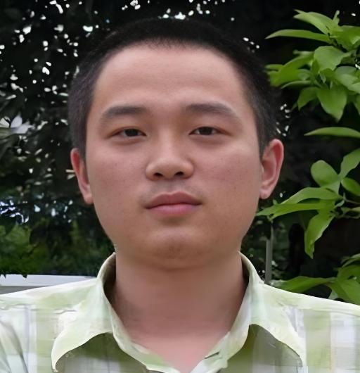 张非，来自四川的全国第一"考霸"，四次参加高考，两次被清华大学录取，一次被北京大