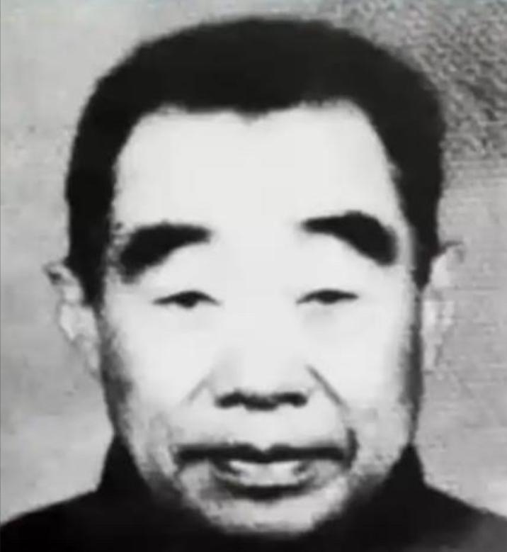 1949年，青海解放后，一个“奴隶”找到了解放军，对站岗的战士说：“我叫廖永和，