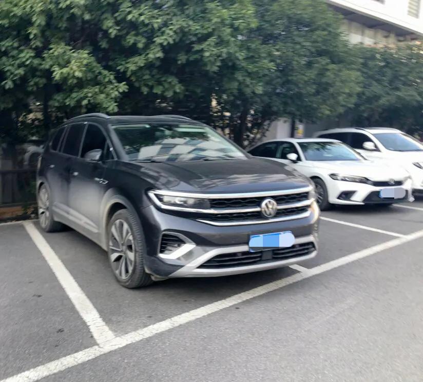 大众品牌目前尺寸最大的SUV，大众的揽境比途昂还要大一点，但是销量却比不上途昂，