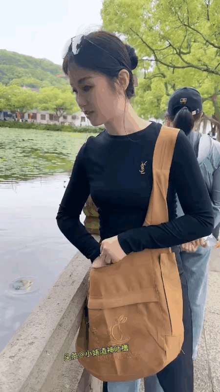 美女是怕🐟渴死吗？🥲
