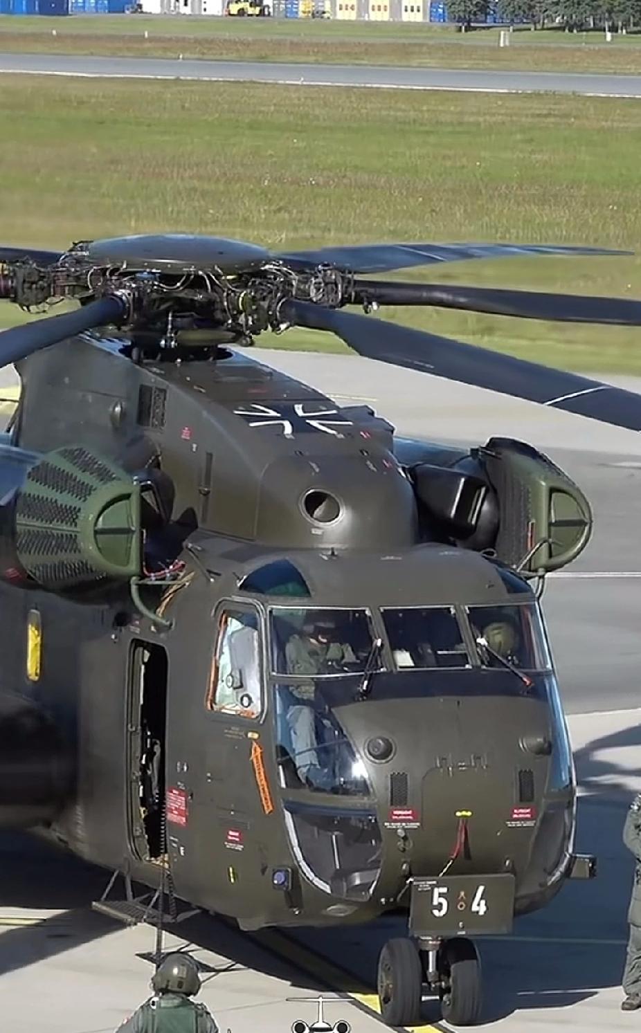 中日必有一战的势态越来越严重！
21日，高市早苗在国际社会和日本国内的重重压力之