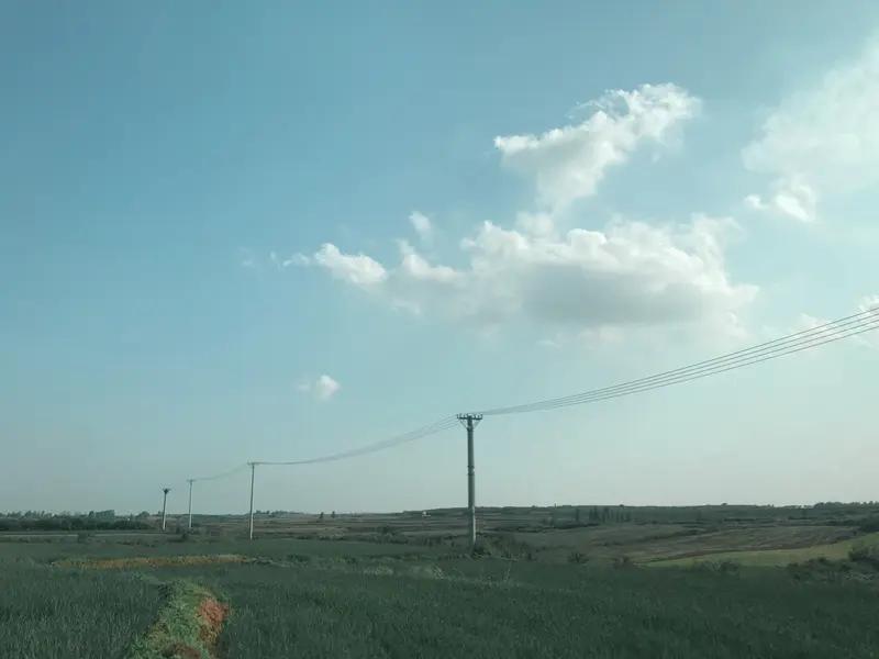 “安全三宝、四口、五临边”是建筑工程安全管理中的常用术语，用于概括施工现场最基本