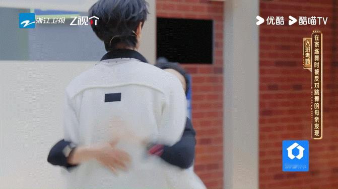 何赛飞这情绪切换绝了 她演妈妈，从心疼到生气到无奈，情绪一层一层往上加，又一层一