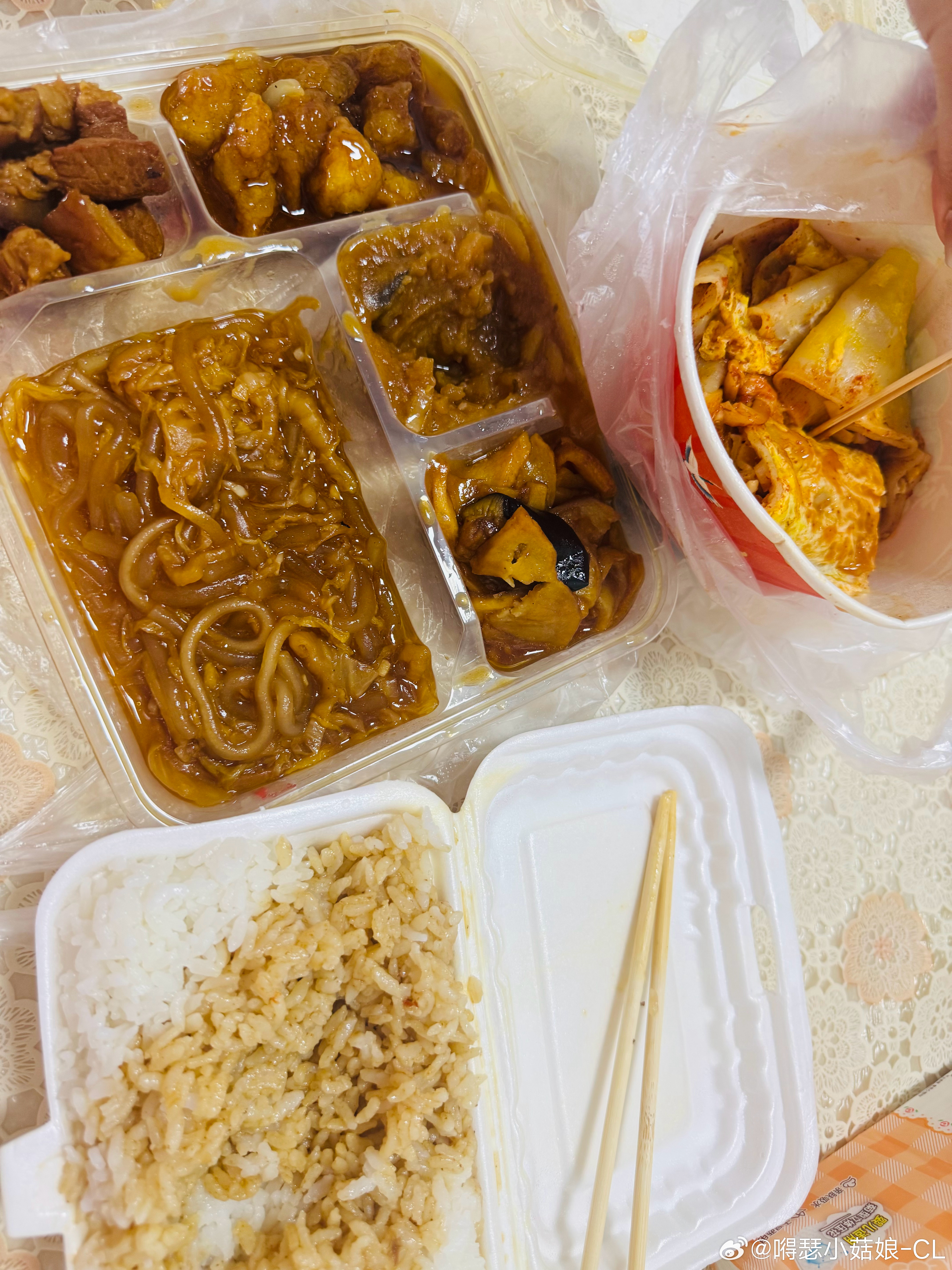 东北盒饭，烤冷面就是神👍 