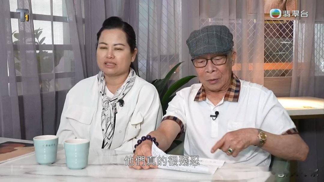 何伯何太粉丝群开火　爆粗口狂闹黑粉：你饮汤补死
近月香港大红人，绝对非何伯及新何