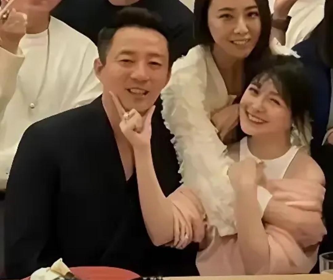 一直以来很多人都会说同一句话：“秀恩爱，散得快”的说法，放到大S和汪小菲这段过往