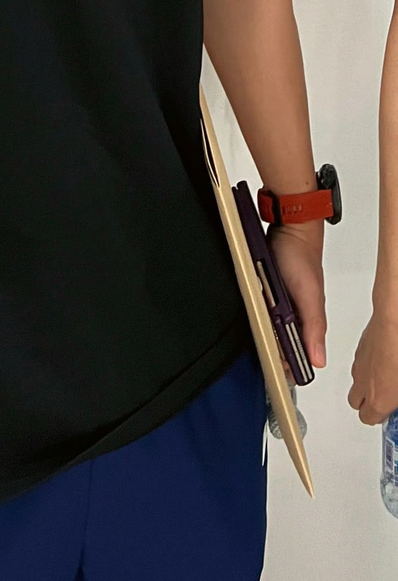 是不是回学校拿学位证去了🧐 