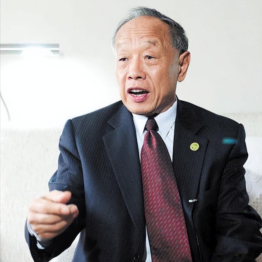 【中国外长妙答记者刁钻提问】
20世纪90年代初，将近九旬的邓小平的健康问题受到