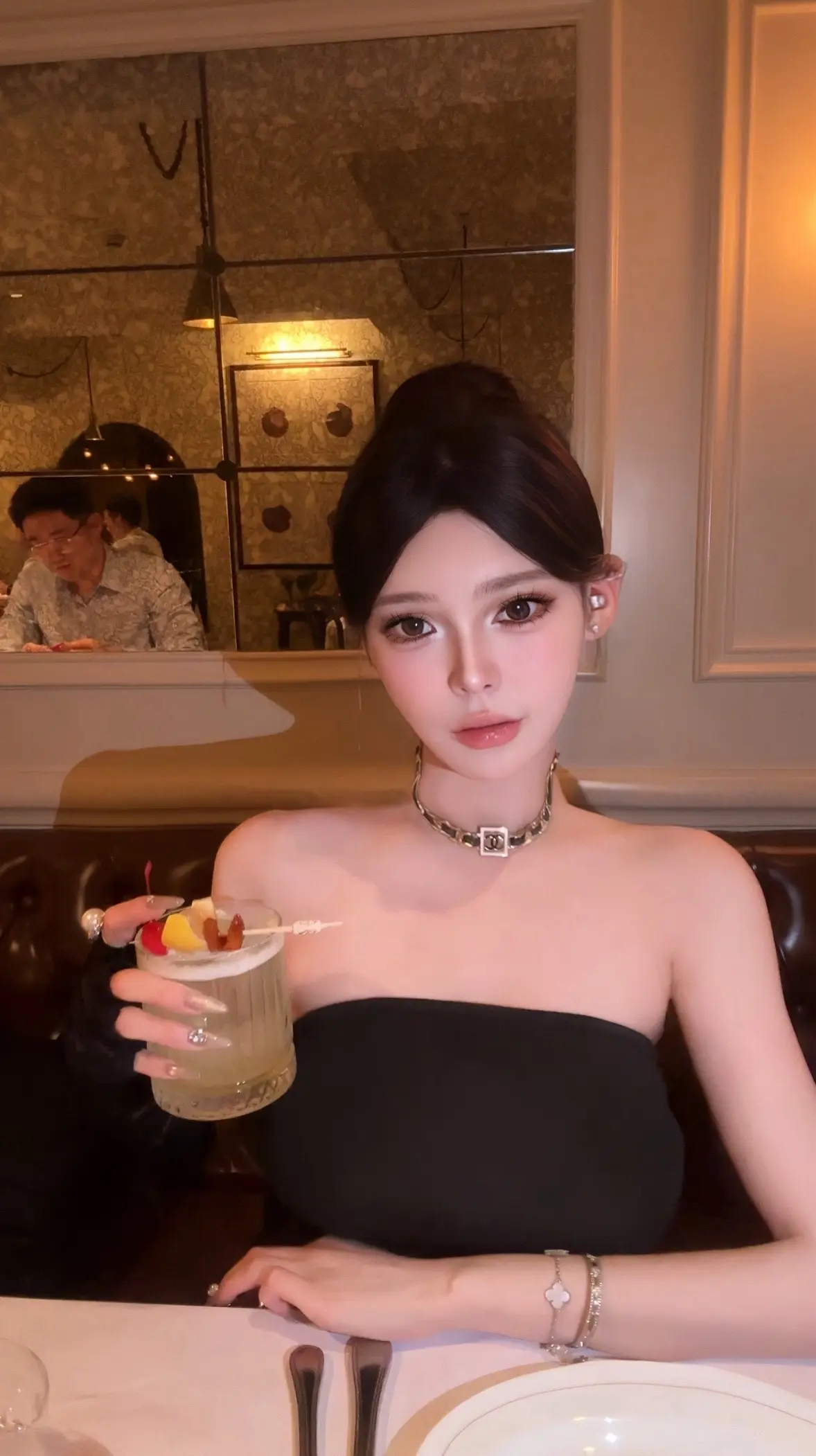 先提高雄竞能力再说雌竞能力。