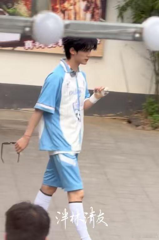 足球小子丁程鑫丁程鑫清爽足球look 丁程鑫清爽足球look，足球小子丁程鑫，是
