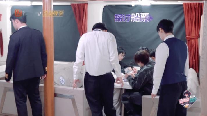 唐九洲小发雷霆  唐九洲也有自己的发疯文学，惹到jojo你算是踢到棉花了，生气了