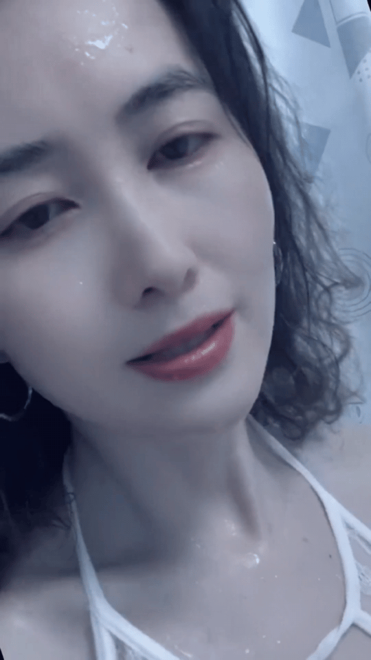 少女勾人，少妇勾魂 ​​​