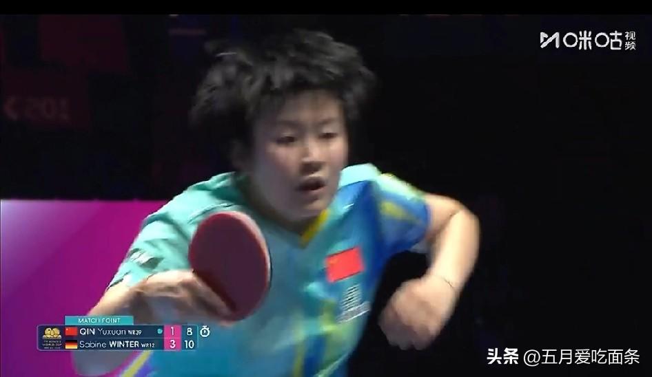 侯英超说覃予萱并不是没能力打温特，但是在经验和战术上还是有欠缺。
覃予萱1-3温