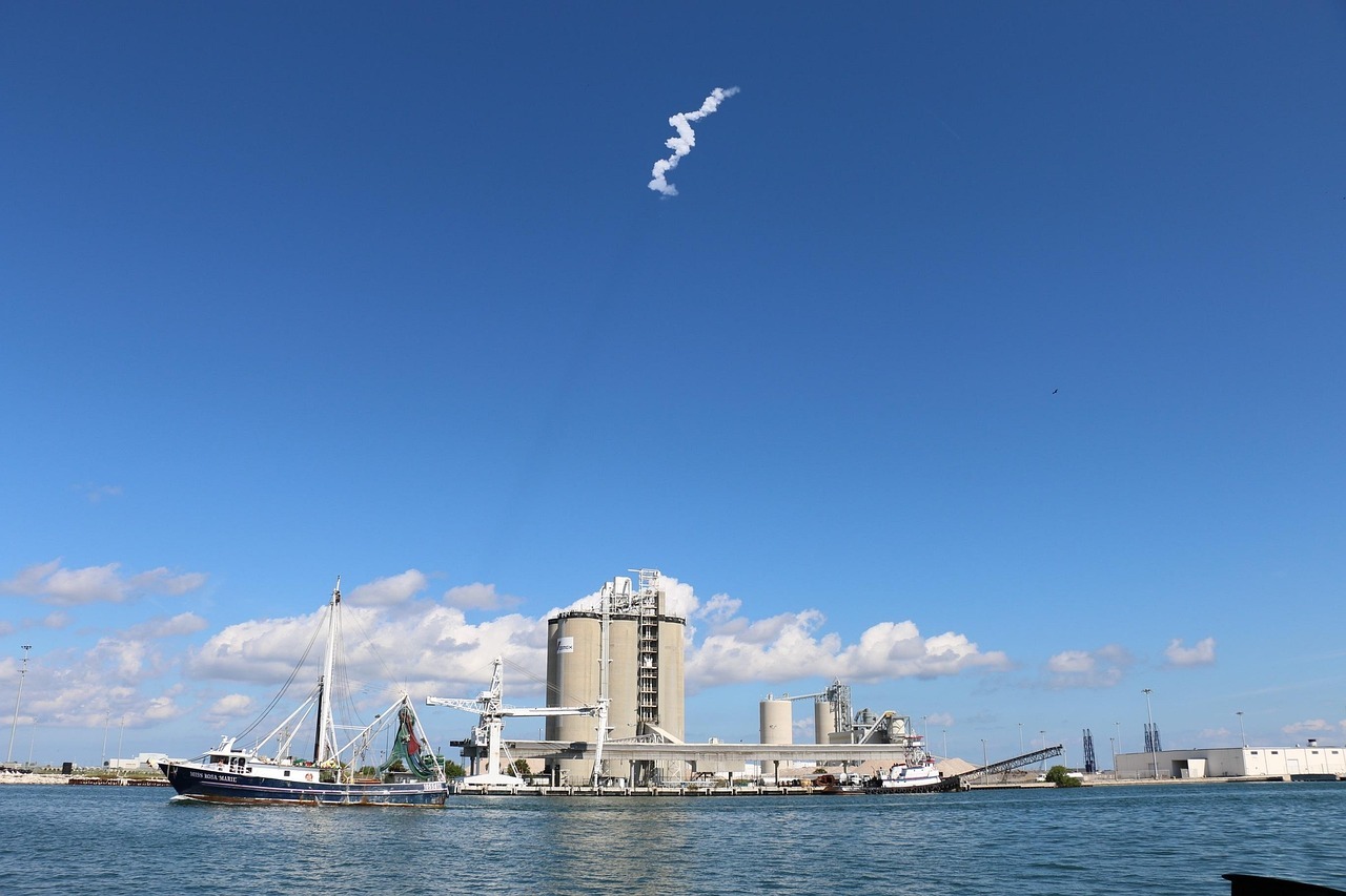 SpaceX定价135美元，直接跳过了华尔街冗长的询价。这个数字背后，是750亿