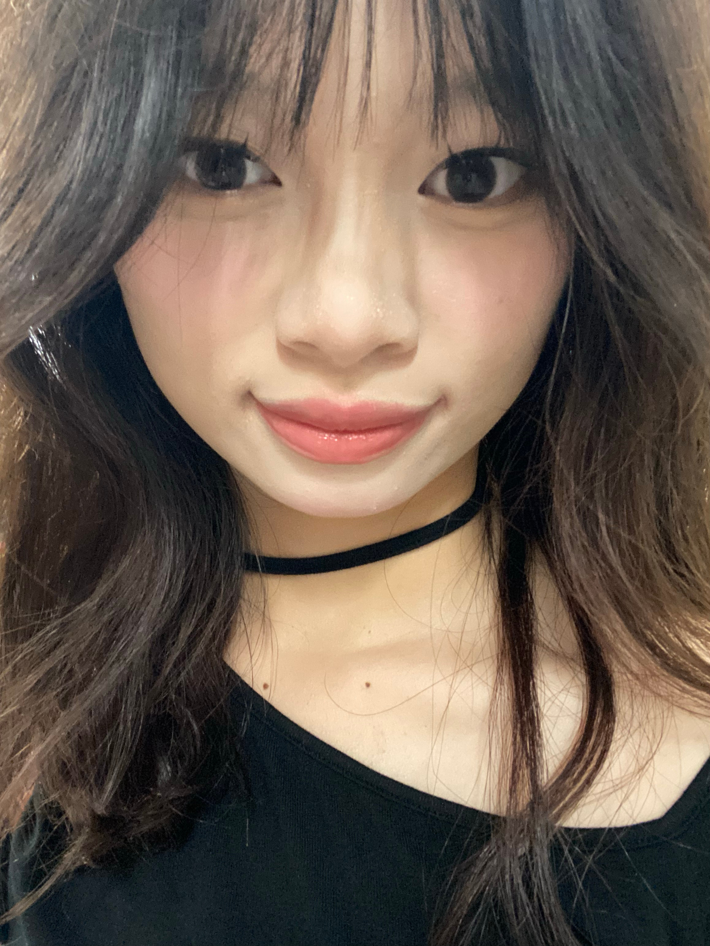 我总认为时间是有声音的 每次听到熟悉的人音乐 思绪就会拉到很久以前的某一天 尽管