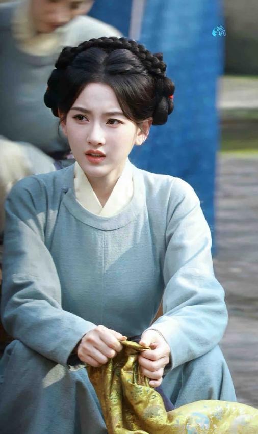 宋祖儿路透被误认“精修半小时”：原生脸，才是最大的凡尔赛！ 